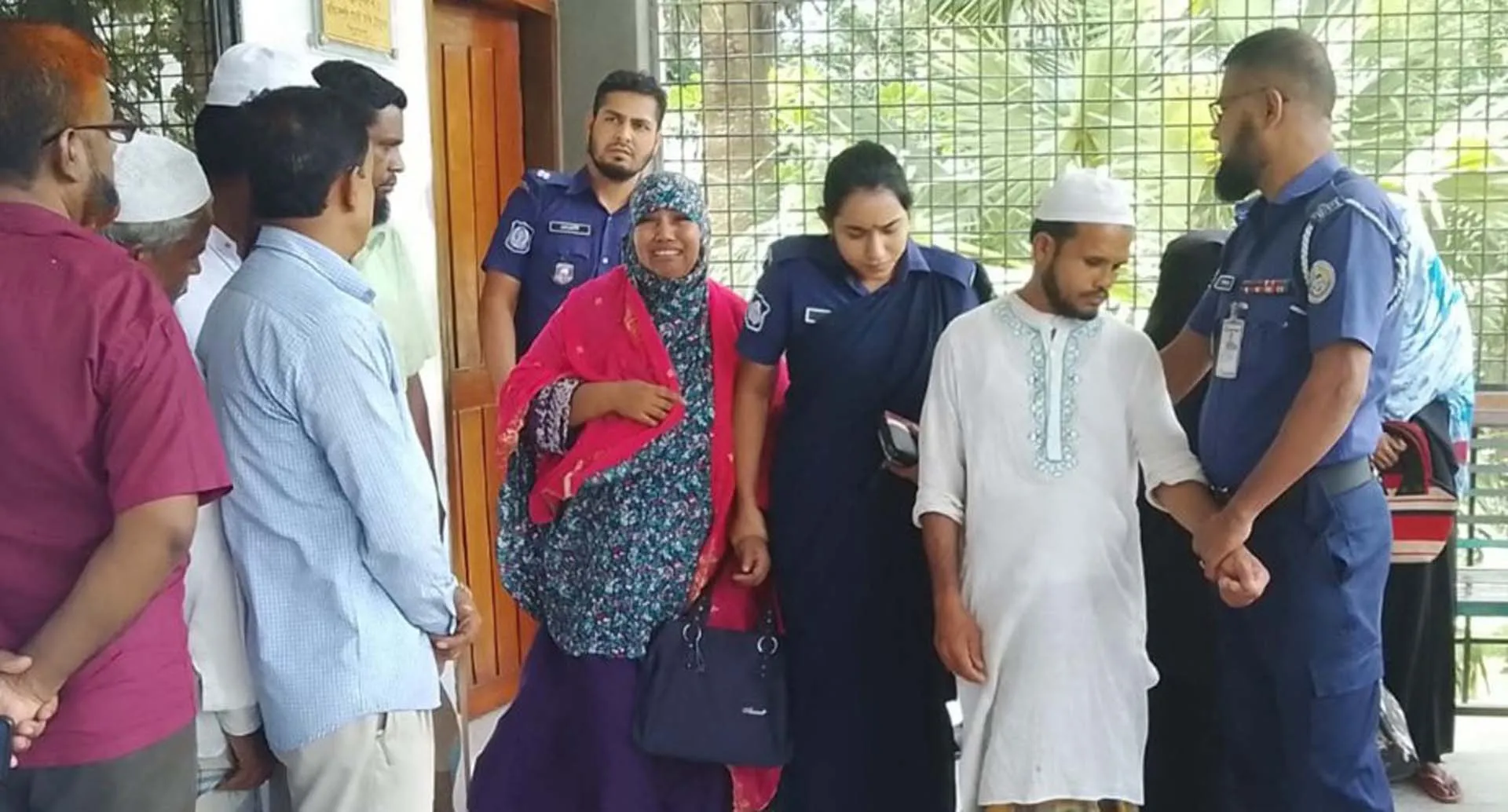  পিরোজপুরে হত্যা মামলায় একই পরিবারের ৬ জনের যাবজ্জীবন